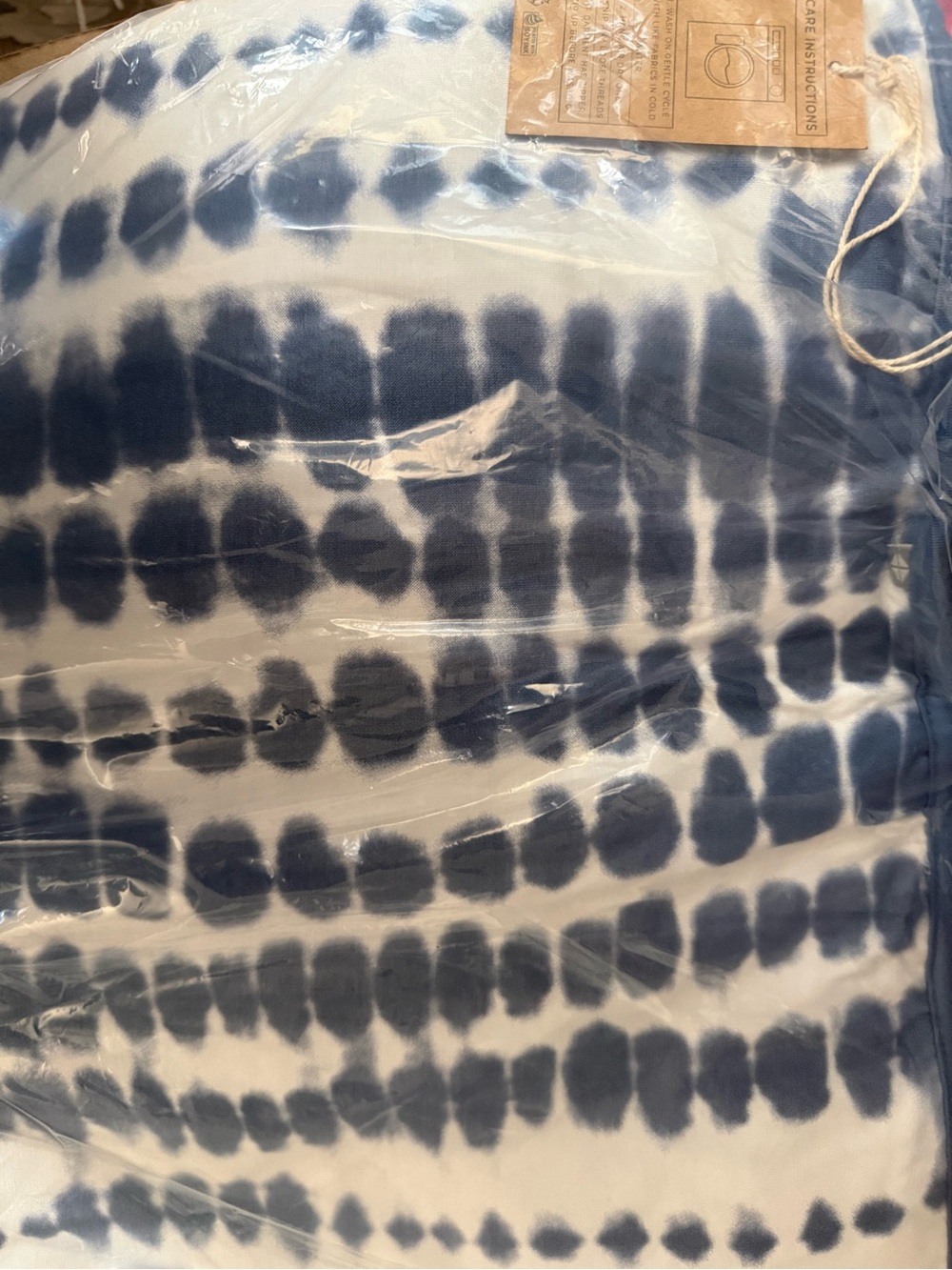 NWT Kyte baby toddler blanket. Steel riptide.